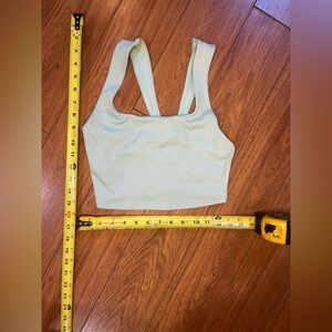 Alo Yoga Alosoft Chic Bra tank